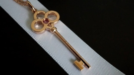 Подвеска Keys Tiffany&Co Артикул LUX-116842. Вид 2