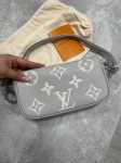 Сумка женская  Louis Vuitton Артикул LUX-116858. Вид 3