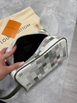 Косметичка  Louis Vuitton Артикул LUX-116877. Вид 7