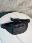 Поясная сумка  Louis Vuitton Артикул LUX-117102. Вид 1