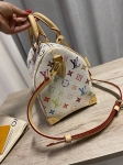 Сумка женская Louis Vuitton Артикул LUX-117347. Вид 3