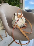 Рюкзак  Louis Vuitton Артикул LUX-117843. Вид 2