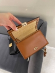 Сумка женская Valentino Артикул LUX-117906. Вид 3