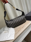 Сумка женская D-Journey Жаккард Dior Obligue синего цвета Christian Dior Артикул LUX-118288. Вид 1