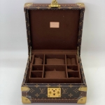 Шкатулка Joaillerie для ювелирных украшений  Louis Vuitton Артикул LUX-118291. Вид 1