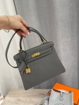 Сумка женская Kelly, 25, GHW Epsom leather  Hermes Артикул LUX-118354. Вид 1
