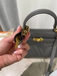 Сумка женская Kelly, 25, GHW Epsom leather  Hermes Артикул LUX-118354. Вид 6