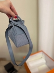 Сумка женская Lindy PHW, 20 см Hermes Артикул LUX-118586. Вид 2