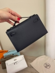Сумка женская Kelly Pochette Bleu Indigo color Hermes Артикул LUX-118591. Вид 4