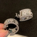 Серьги-кольца Van Cleef Артикул LUX-118980. Вид 2