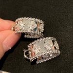 Серьги-кольца Van Cleef Артикул LUX-118980. Вид 4