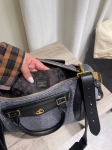 Сумка женская Biker MM Louis Vuitton Артикул LUX-119247. Вид 6