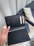 Обложка на паспорт Louis Vuitton Артикул LUX-120391. Вид 3