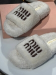 Меховые тапочки  Miu Miu Артикул LUX-121161. Вид 3