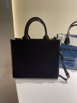 Сумка женская Dolce & Gabbana Артикул LUX-121666. Вид 3