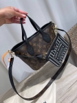 Сумка женская Louis Vuitton Артикул LUX-122032. Вид 1