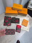 Ключница Louis Vuitton Артикул LUX-122208. Вид 3