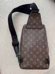 Сумка-слинг Louis Vuitton Артикул LUX-122383. Вид 2