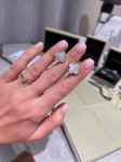 Серьги  Van Cleef Артикул LUX-122546. Вид 2