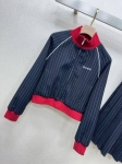 Костюм женский Moncler Артикул LUX-122469. Вид 3