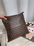 Подушка 40*40 Louis Vuitton Артикул LUX-122533. Вид 4