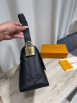 Сумка женская Louis Vuitton Артикул LUX-122941. Вид 3
