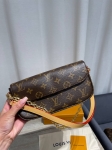 Сумка женская Louis Vuitton Артикул LUX-122940. Вид 4