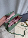 Сумка женская Capucines  Louis Vuitton Артикул LUX-123301. Вид 2