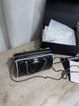 Сумка женская Chanel Артикул LUX-123352. Вид 2