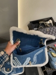 Сумка-конверт  26 см Chanel Артикул LUX-123556. Вид 3