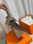 Сумка женская  Kelly, 28, PHW Epsom leather  Hermes Артикул LUX-123802. Вид 3