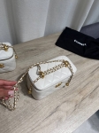 Сумка женская Chanel Артикул LUX-124290. Вид 2