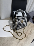 Сумка женская Chanel Артикул LUX-124638. Вид 2