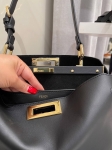 Сумка женская Fendi LUX-125365 фото 3 Сумка женская Fendi Артикул LUX-125365. Вид 3