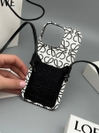 Чехол на Iphone 16 pro max  Loewe Артикул LUX-125799. Вид 2