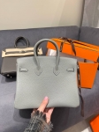 Сумка женская Birkin 25, Togo, РHW Hermes Артикул LUX-126097. Вид 2