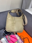 Сумка женская Evelyne 29 cm Clemence leather Hermes Артикул LUX-126142. Вид 2