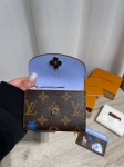 Кошелёк Louis Vuitton Артикул LUX-127835. Вид 2
