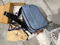 Сумка мужская  Louis Vuitton Артикул LUX-128098. Вид 4