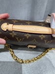 Сумка женская Metis mini Louis Vuitton Артикул LUX-128877. Вид 2