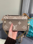 Сумка женская Metis mini Louis Vuitton Артикул LUX-128875. Вид 5