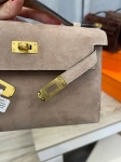 Сумка женская  Kelly Pochette, GHW Hermes Артикул LUX-128903. Вид 4