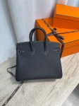 Сумка женская  Birkin , 25, Togo, PHW Hermes Артикул LUX-130497. Вид 8