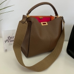Сумка женская Peekaboo Fendi Артикул LUX-17555. Вид 3