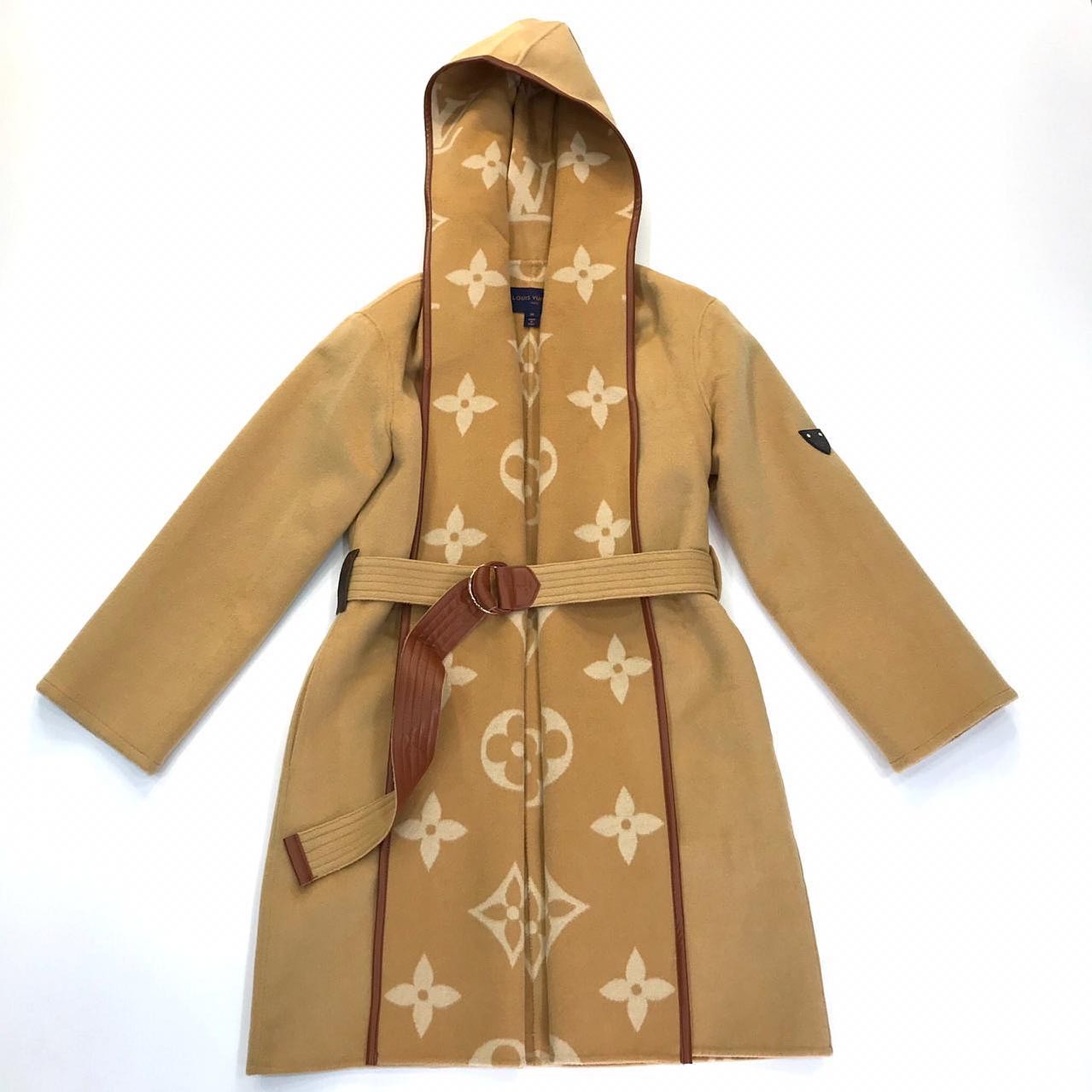 Пальто Louis Vuitton LUX-35747 фото Пальто Louis Vuitton Артикул LUX-35747