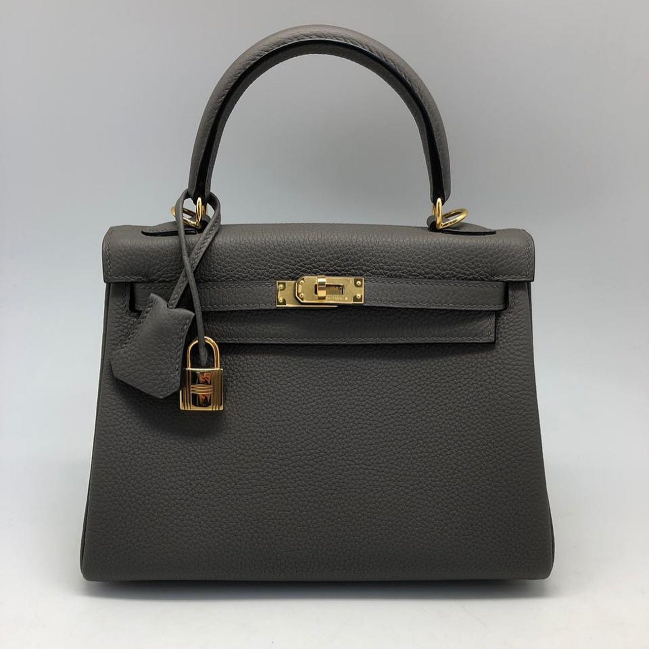 Сумка женская Hermes Kelly 25 cm,Togo Color Vert Olive Hermes LUX-37269 фото Сумка женская Hermes Kelly 25 cm,Togo Color Vert Olive Hermes Артикул LUX-37269