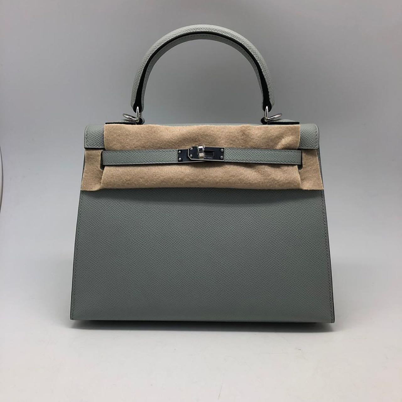 Сумка женская Hermes Kelly 25 cm,Epsom Color Bleu Glacier Hermes LUX-37273 фото Сумка женская Hermes Kelly 25 cm,Epsom Color Bleu Glacier Hermes Артикул LUX-37273