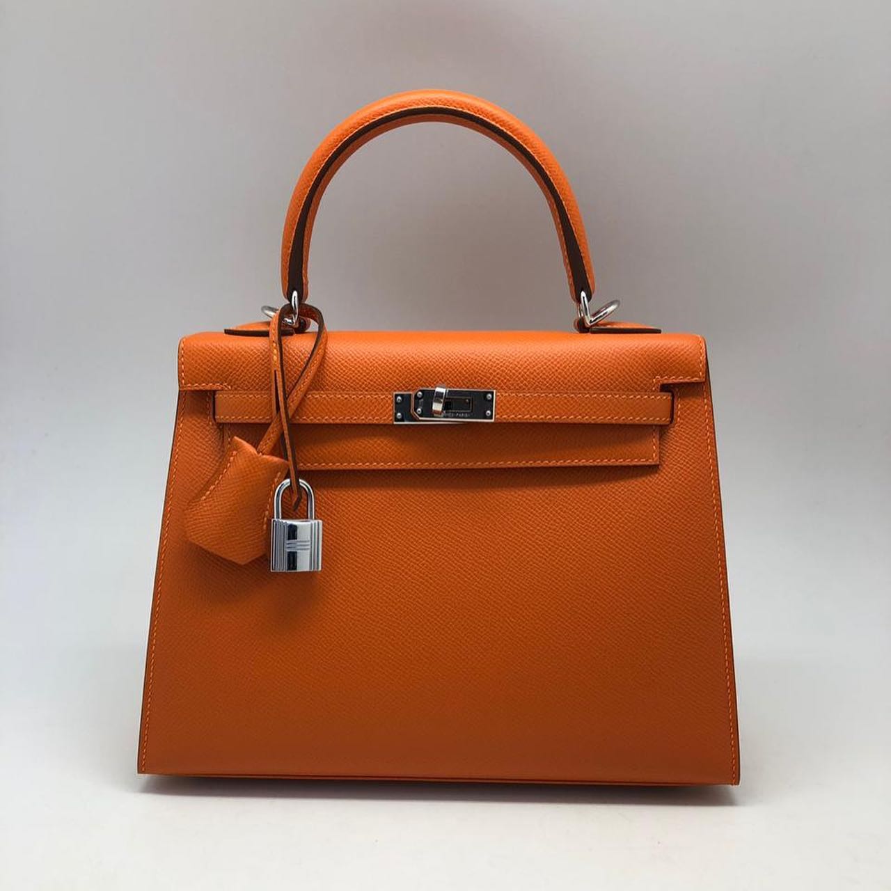 Сумка женская Hermes Kelly 25 cm,Epsom Color Orange Hermes LUX-37271 фото Сумка женская Hermes Kelly 25 cm,Epsom Color Orange Hermes Артикул LUX-37271