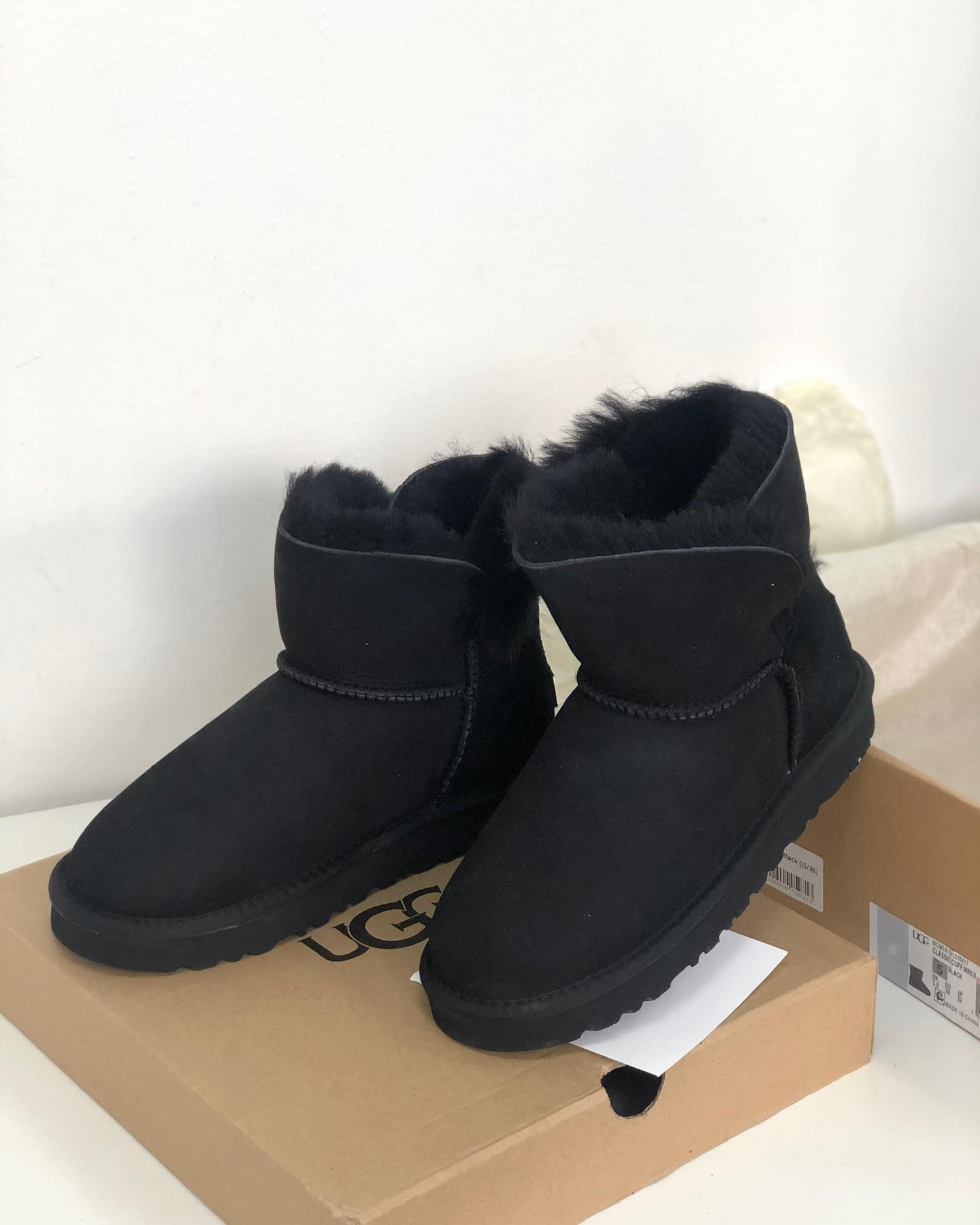 Mini Cuff Chestnut Ugg Australia LUX-40207 фото Mini Cuff Chestnut Ugg Australia Артикул LUX-40207