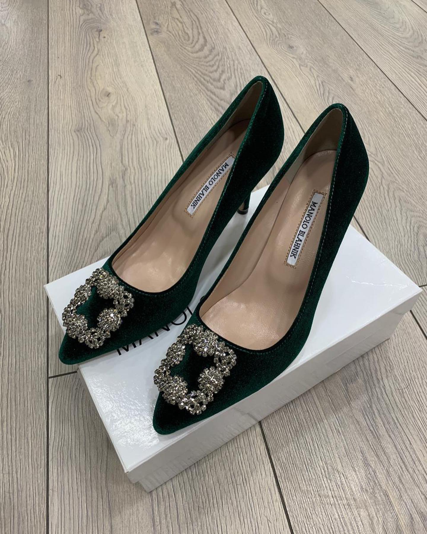 Туфли Manolo Blahnik LUX-44642 фото Туфли Manolo Blahnik Артикул LUX-44642